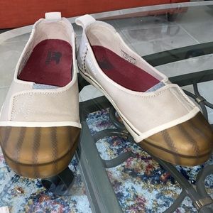 5/$25 SALE- Sorrel Duck Shoes 6.5
